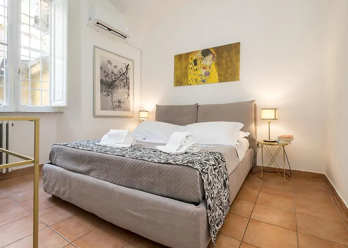 Elegant And Brand New Near Vatican *