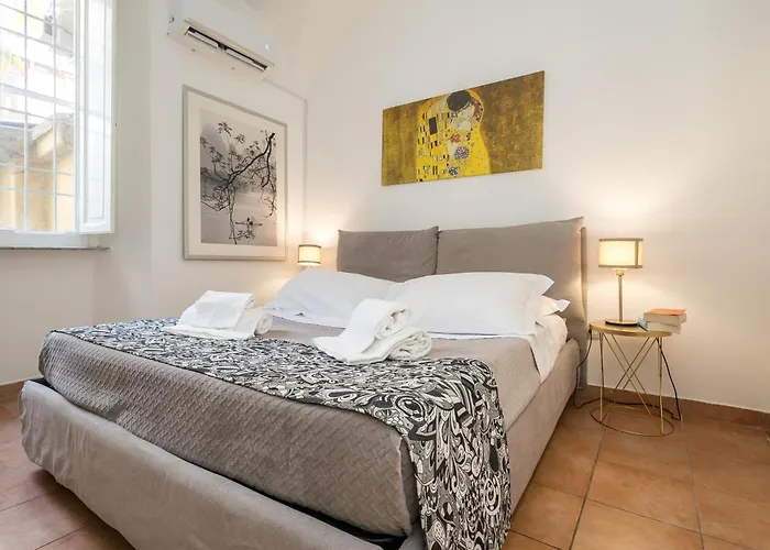 Elegant And Brand New Near Vatican *